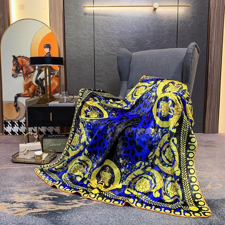 Versace 1.5x1.5m 1.5x2.0m 2.0x2.3m 12